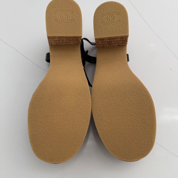 CHANEL Black Patent leather Cork Heel Platform Wedges CC Logo - Picture 10 of 10